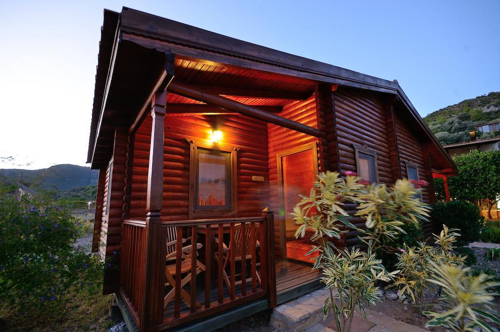 Hayitbuku Ahsapevleri Casa de hóspedes Mesudiye  Exterior foto